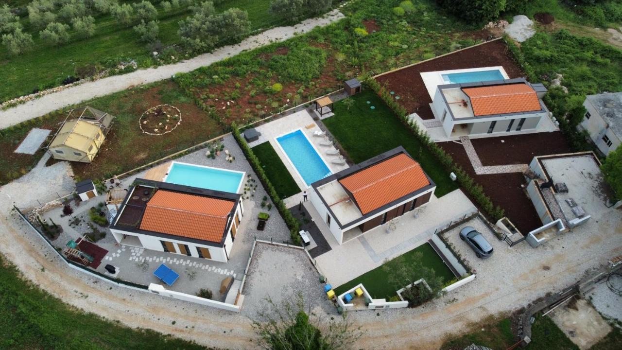 Villa Moderna San Lorenzo Orbanici Екстер'єр фото
